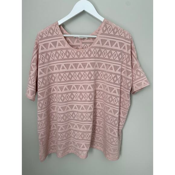 Karen by Karen Kane Oversized Eyelet Top Size Medium Rose Pink Shirt Stretch - Picture 1 of 6